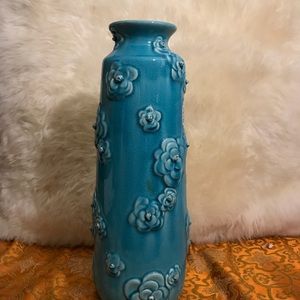 Hand crafted Gorgeous turquoise vase ...15 in